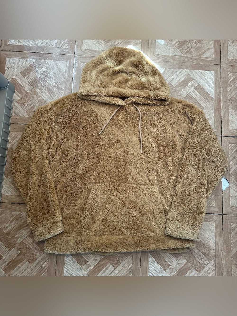 ⭐️3 For $15⭐️ U2B Urban Basics Cozy Faux Fur Teddy Hoodie - Camel Brown